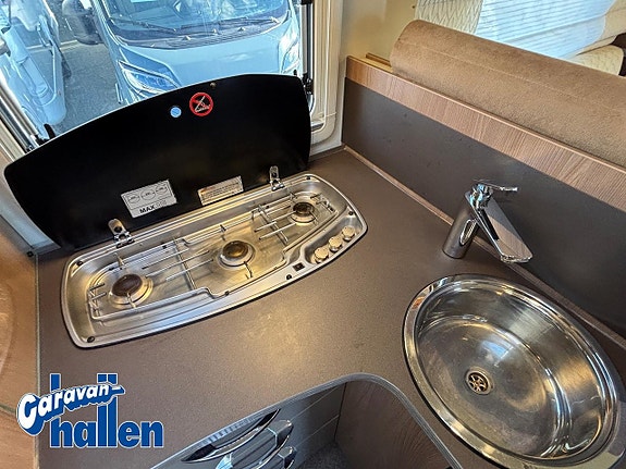 Bürstner Ixeo TL 728G 5e sittplats 13 of 20
