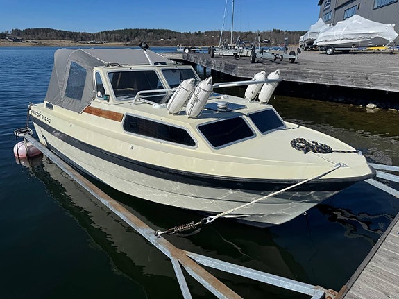 Finnsport 650 ac (Utan motor endast skrov) 2 of 10