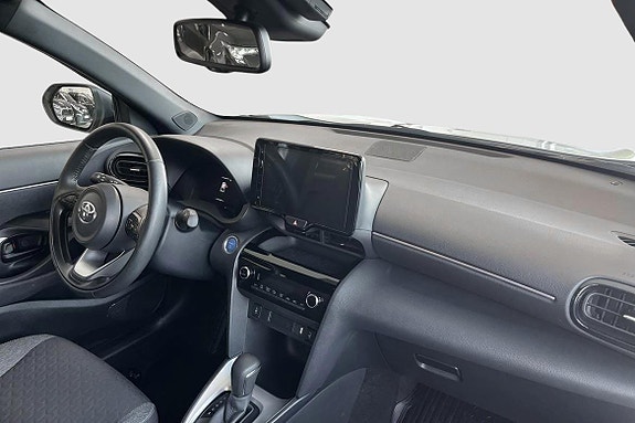 Toyota Yaris Cross 8 of 13