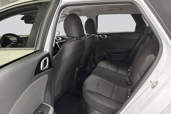Kia Ceed 9 of 14