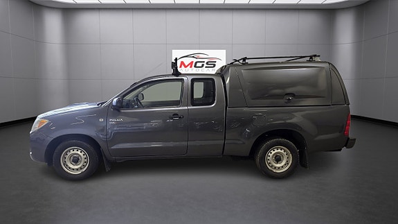 Toyota HiLux 8 of 18
