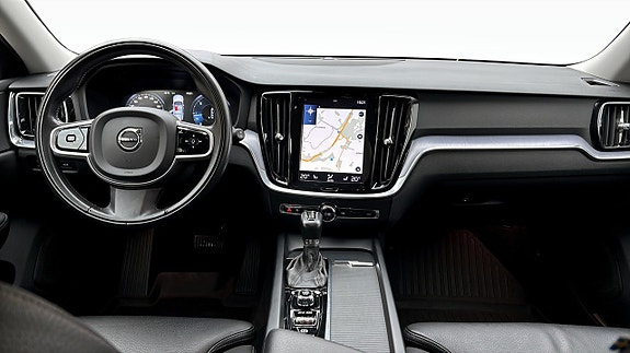 Volvo V60 13 of 16