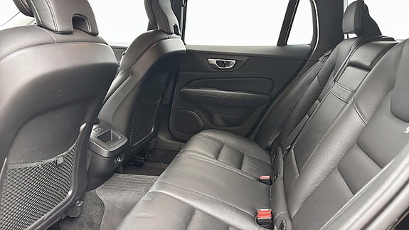 Volvo V60 16 of 16