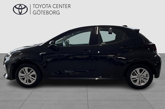 Toyota Yaris 4 of 13