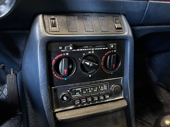 Mercedes-Benz 200 20 of 25