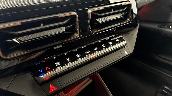 Renault 4 E-Tech 19 of 24