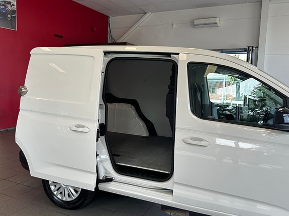 Volkswagen Caddy 7 of 14