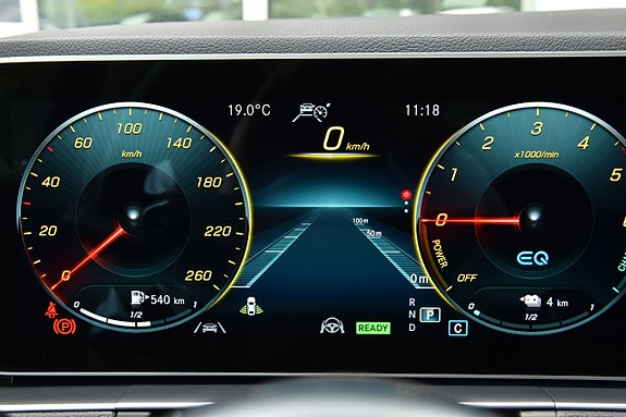 Mercedes-Benz GLE350 de 27 of 30