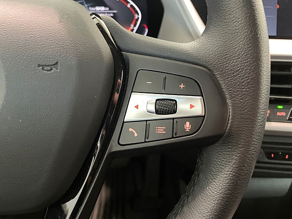 BMW 118i 17 of 17