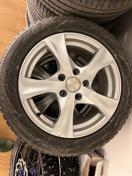 Suzuki Swift 8 of 8