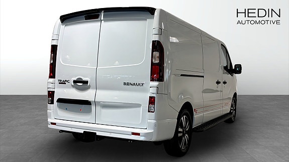 Renault Trafic 2 of 9