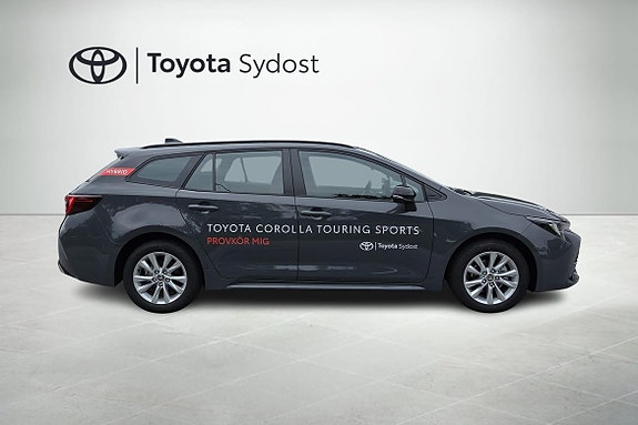 Toyota Corolla 17 of 21