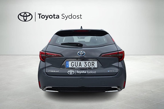 Toyota Corolla 5 of 21