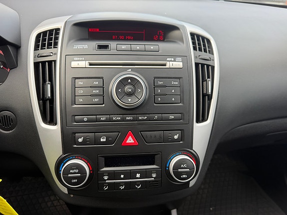 Kia Ceed 11 of 12