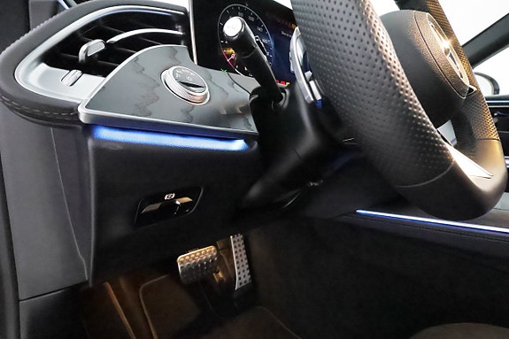 Mercedes-Benz E300 e 19 of 30