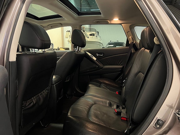 Nissan Murano 13 of 30