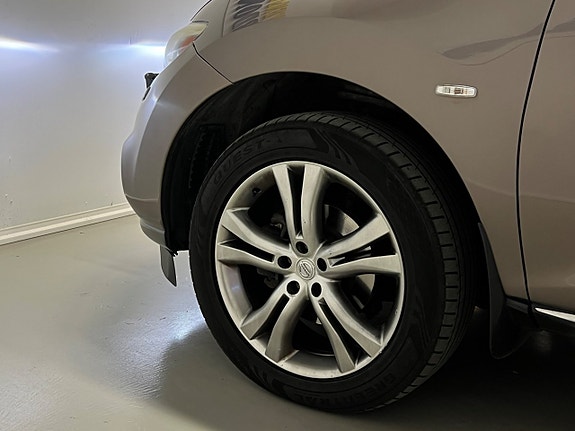 Nissan Murano 8 of 30