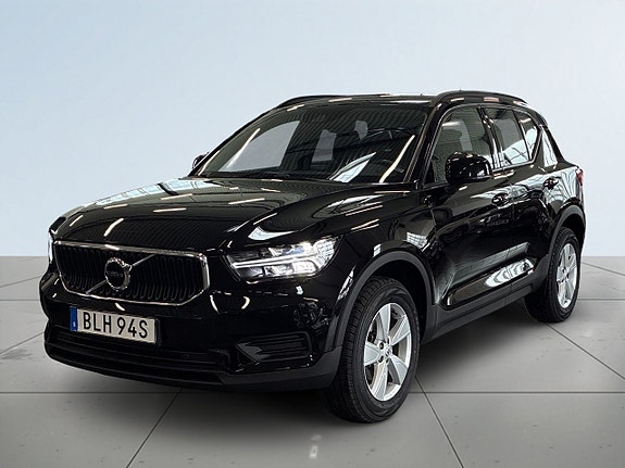 Volvo XC40 16 of 21