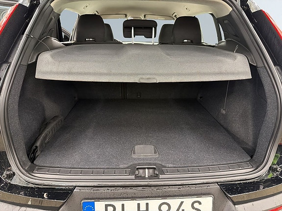 Volvo XC40 12 of 21