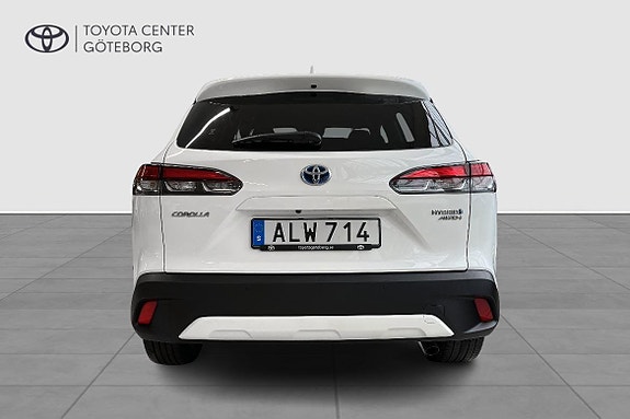 Toyota Corolla Cross 7 of 14