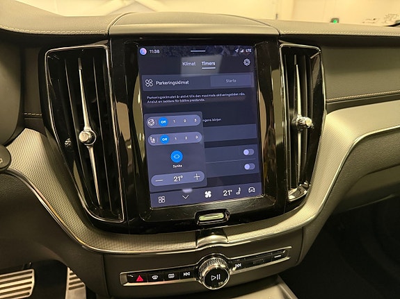 Volvo XC60 16 of 18