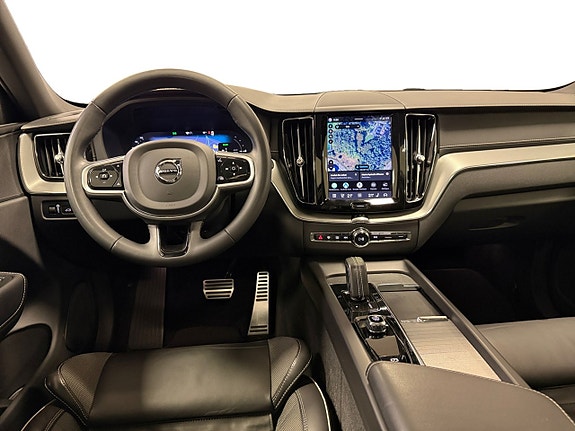 Volvo XC60 13 of 18