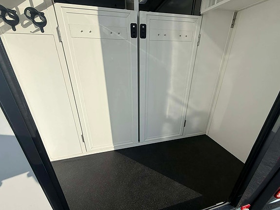 Product image 13 of 17