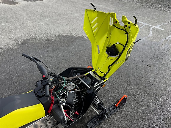 Yamaha Snoscoot 200 Välvårdad/Drag/Elstart/Få timmar/Nyskick 11 of 14