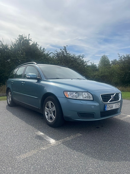 Volvo V50 6 of 15