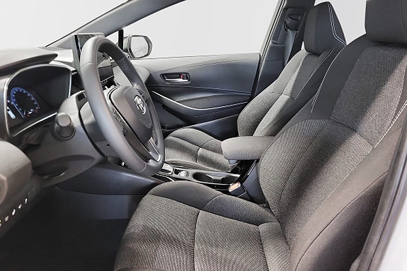 Toyota Corolla 6 of 12