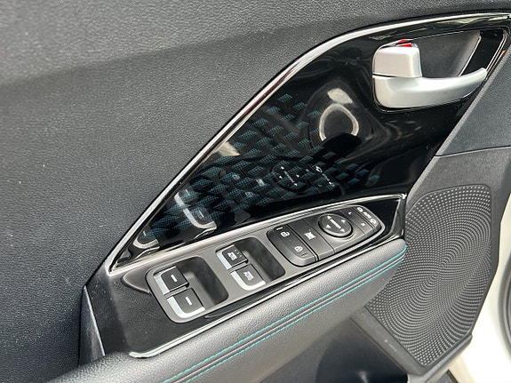 Kia Niro 10 of 21