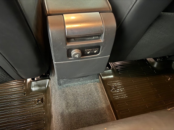 Volvo V70 22 of 23