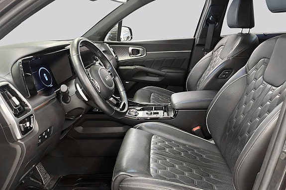Kia Sorento 8 of 14