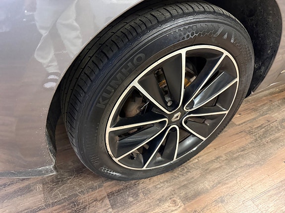 Renault Megane 13 of 15