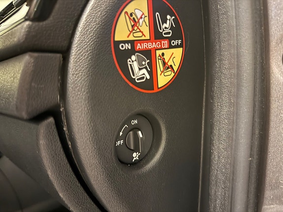 Renault Megane 15 of 15