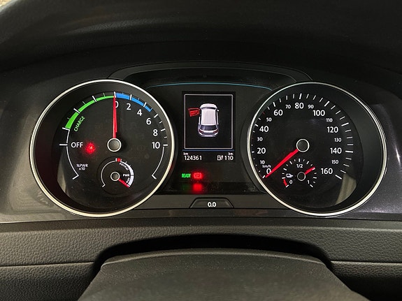 Volkswagen e-Golf VII 19 of 21