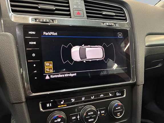Volkswagen e-Golf VII 11 of 21