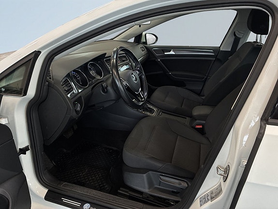 Volkswagen e-Golf VII 7 of 21