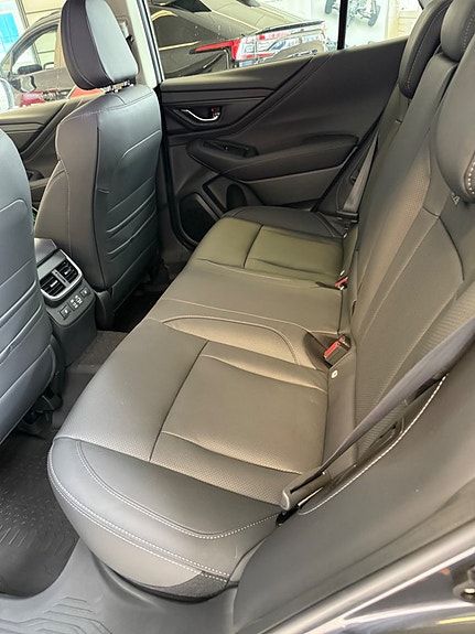Subaru Outback 8 of 9