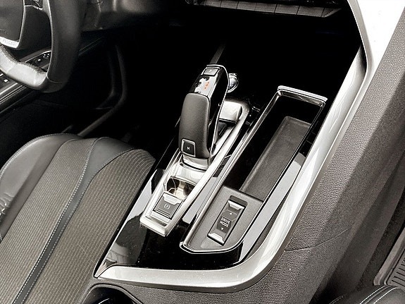 Peugeot 5008 10 of 15