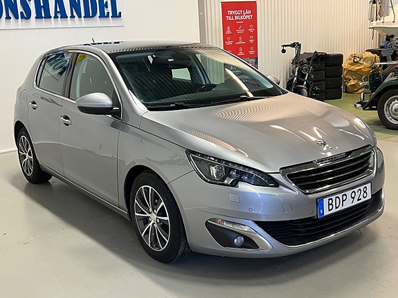 Peugeot 308 4 of 25