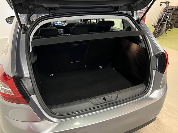 Peugeot 308 9 of 25