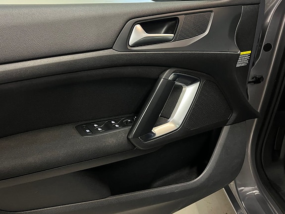 Peugeot 308 12 of 25