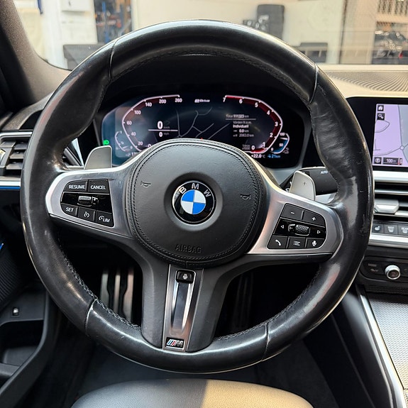 BMW 330e 10 of 12