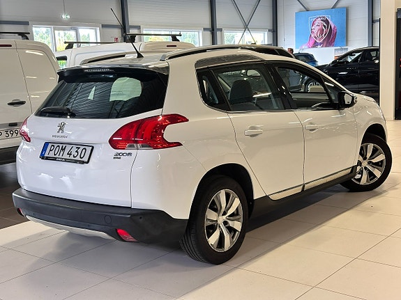 Peugeot 2008 4 of 8