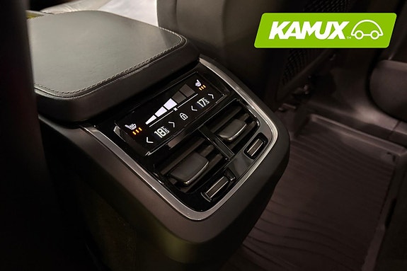 Volvo XC90 21 of 24
