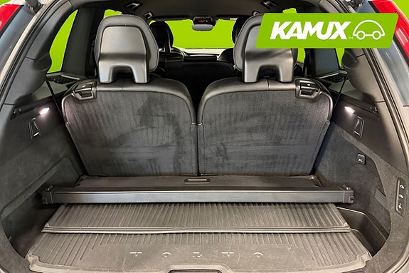 Volvo XC90 15 of 24