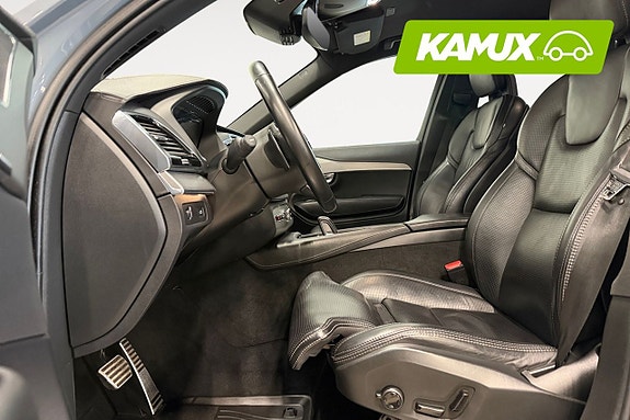 Volvo XC90 9 of 24