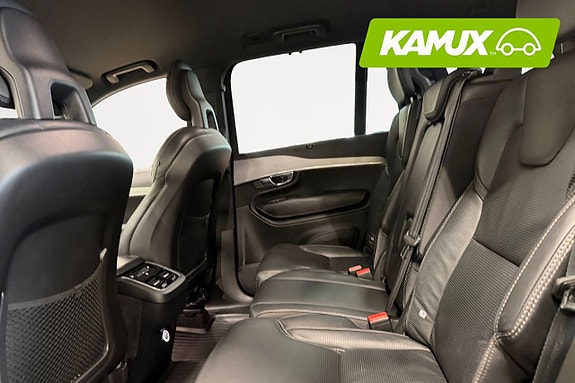 Volvo XC90 14 of 24