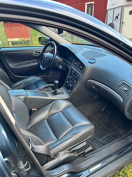 Volvo S60 5 of 7